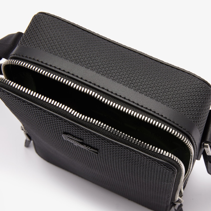 Bolsas Pretas Masculino Lacoste Chantaco Matte Stitched Leather Vertical Camera Bag OW0-24772Y1