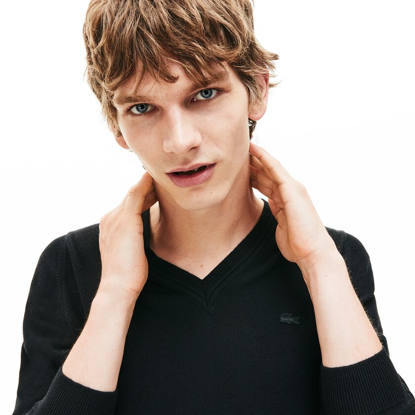 Suéteres Pretas Masculino Lacoste V-neck Wool Jersey EJ8-31833Q7